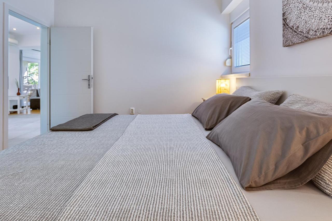פטרצ'אנה Apartments Juraj מראה חיצוני תמונה