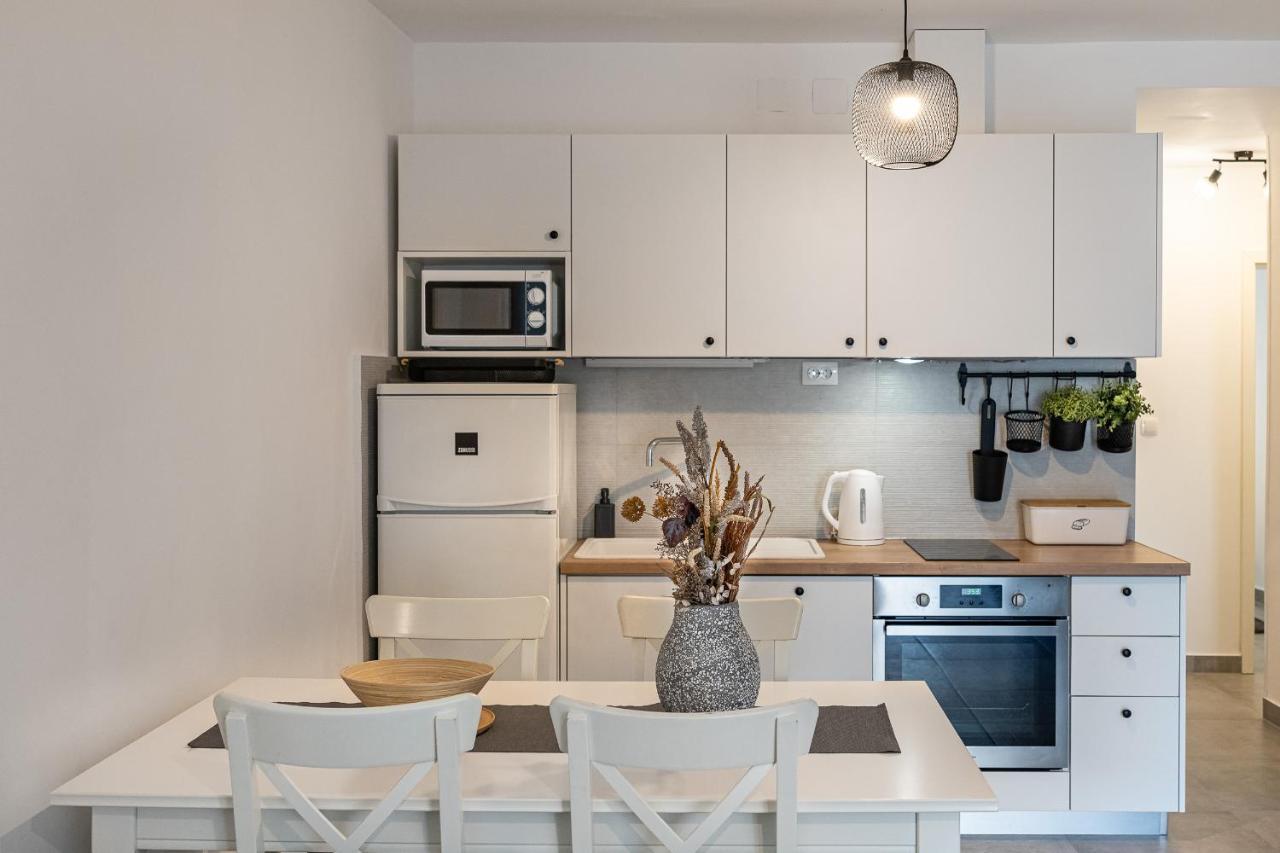 פטרצ'אנה Apartments Juraj מראה חיצוני תמונה